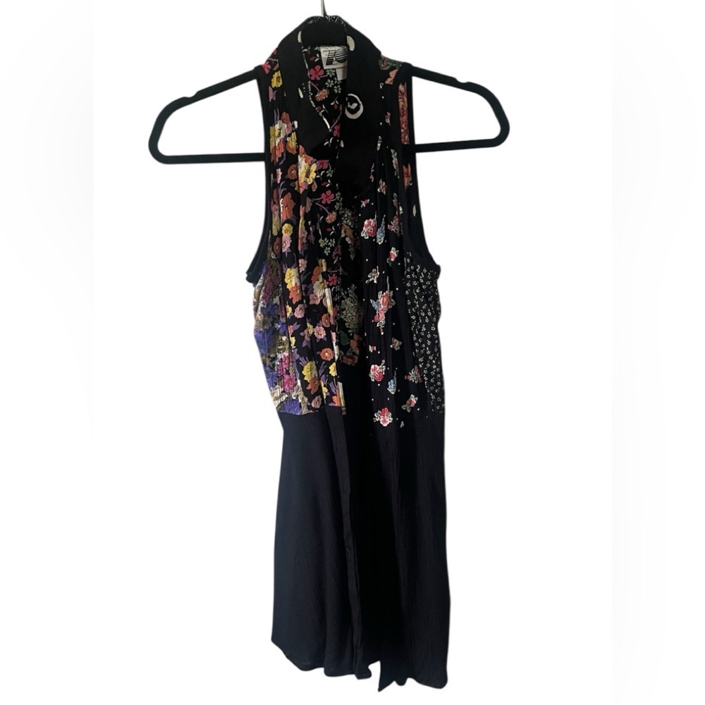 Zoe Flral Imperfection Top Sz Med